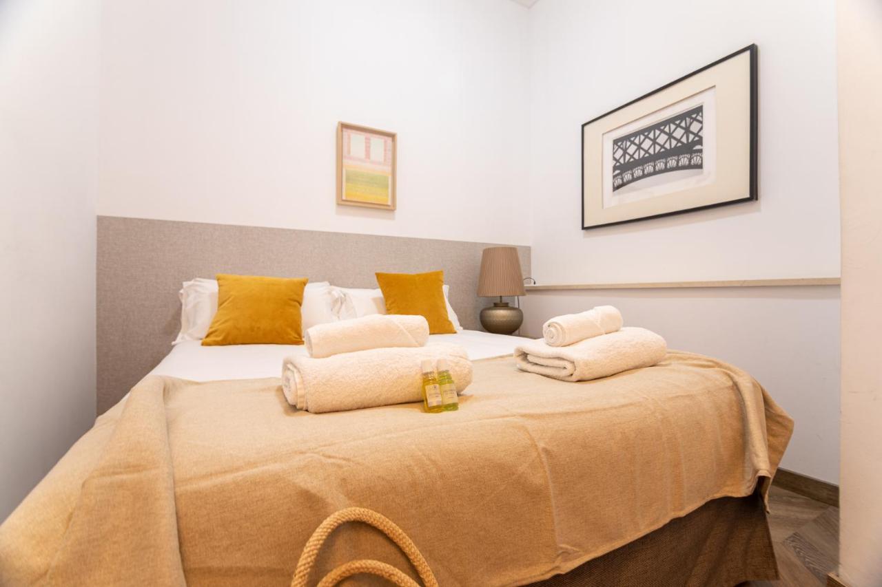 ברצלונה Great Spacious Apartment In The Gothic Quarter מראה חיצוני תמונה
