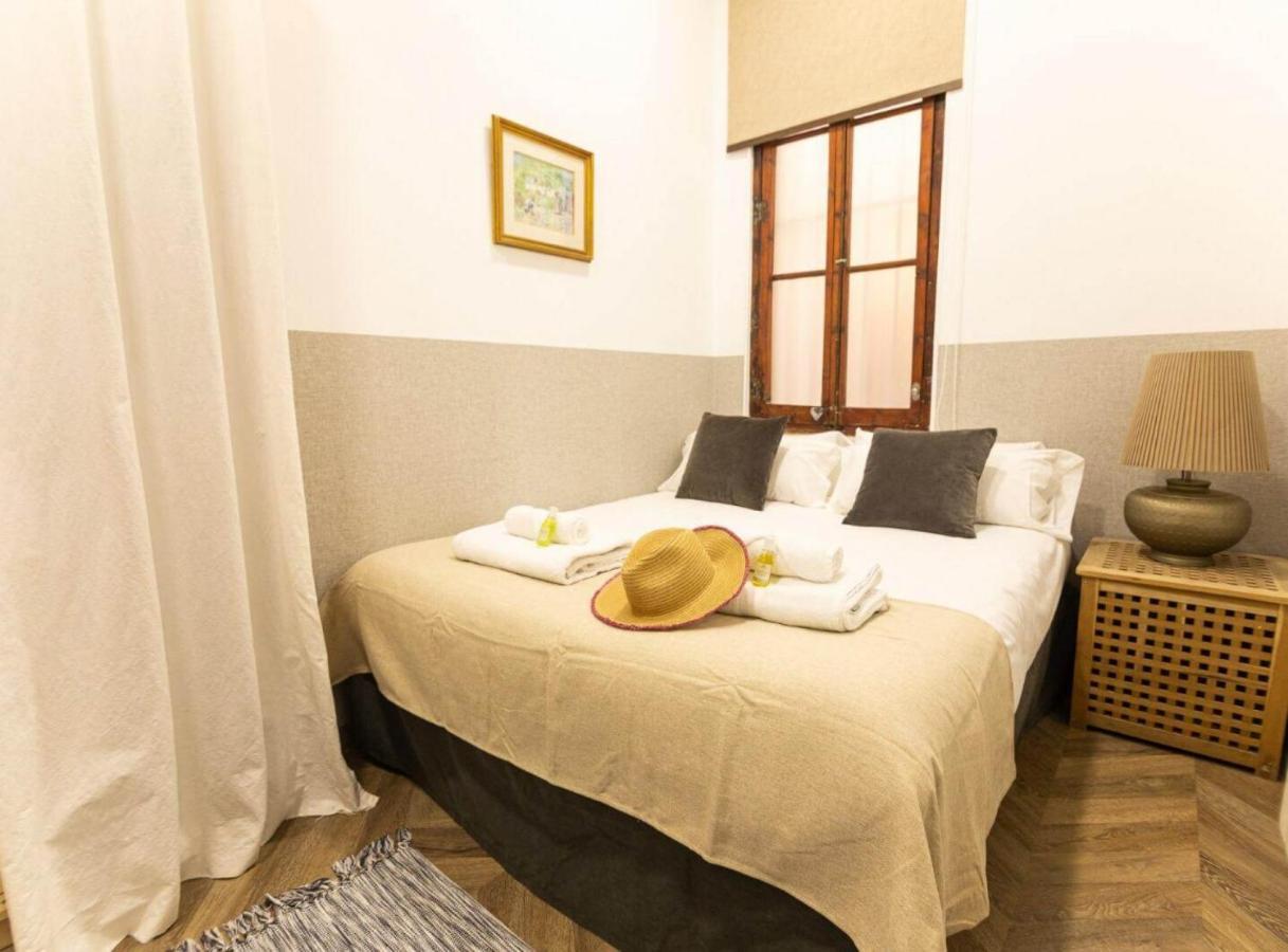 ברצלונה Great Spacious Apartment In The Gothic Quarter מראה חיצוני תמונה